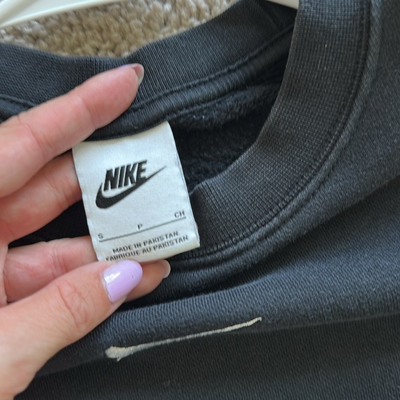 Nike Oversized SweatShirt - Picture 3 of 4